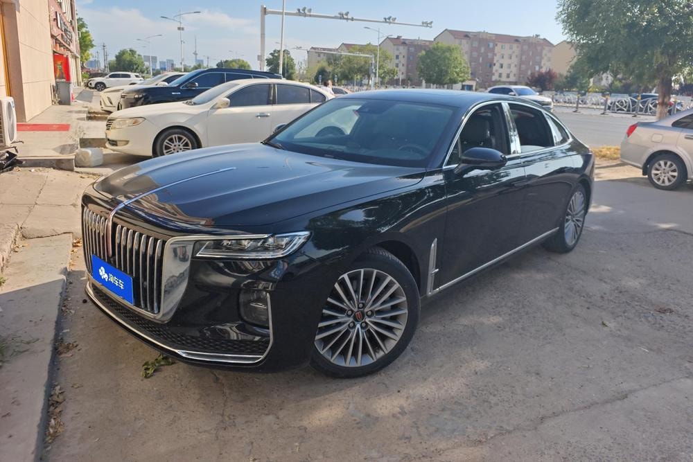 Hongqi H9 2020 — фото автомобиля 1