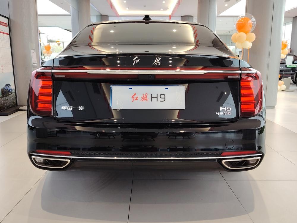 Hongqi H9 2025 — фото автомобиля
