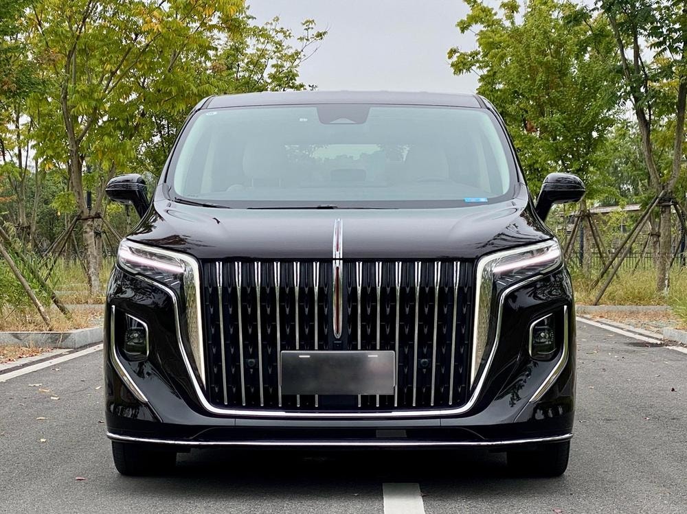 Hongqi HQ9 2022 — фото автомобиля