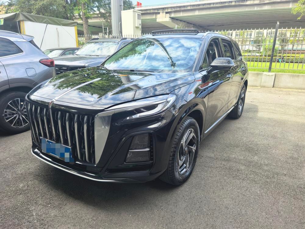 Hongqi HS3 2023 — фото автомобиля 1