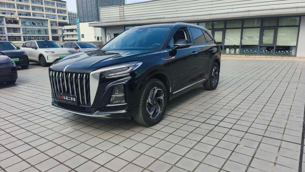 Hongqi HS3 2023 — фото автомобиля 1