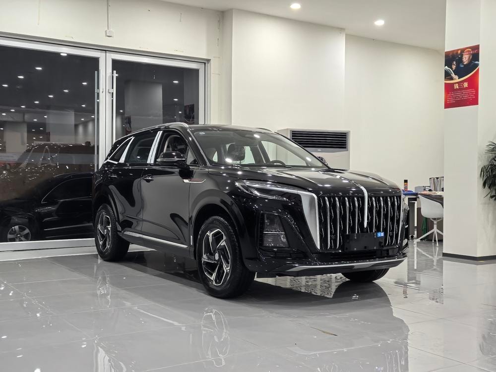 Hongqi HS3 2025 — фото автомобиля 1