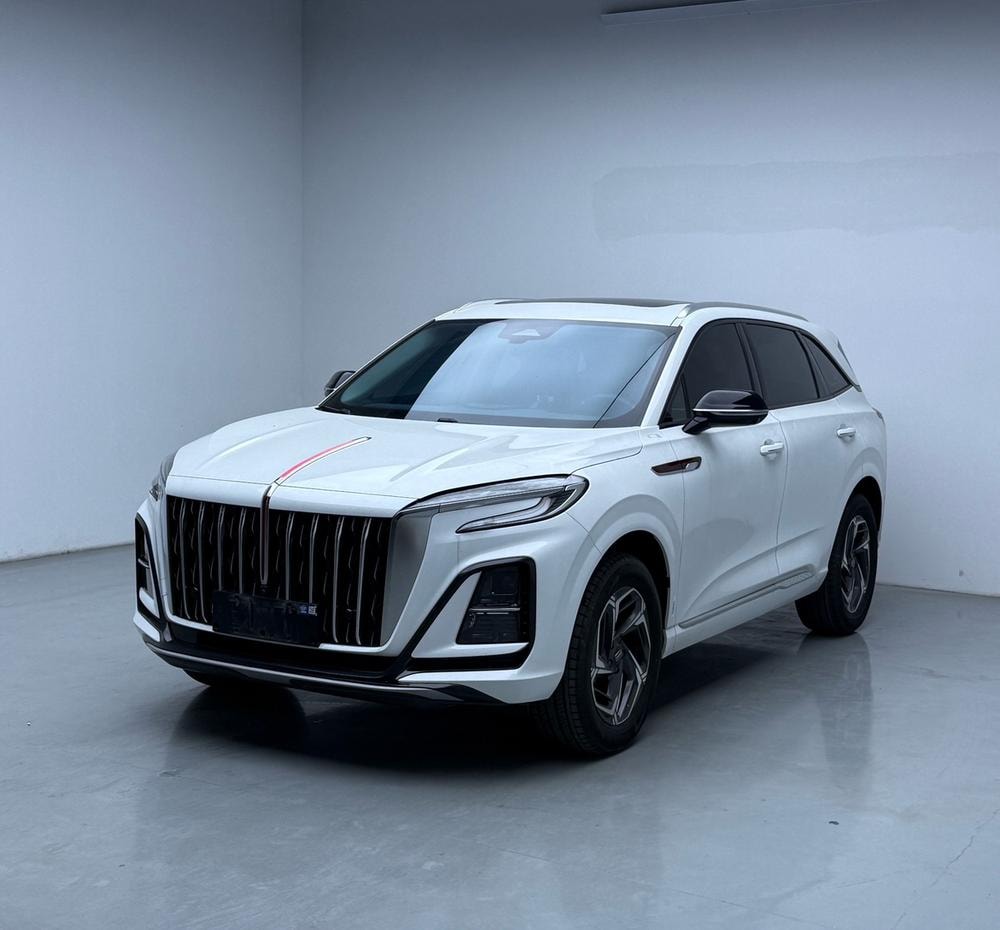 Hongqi HS3 2023 — фото автомобиля 1
