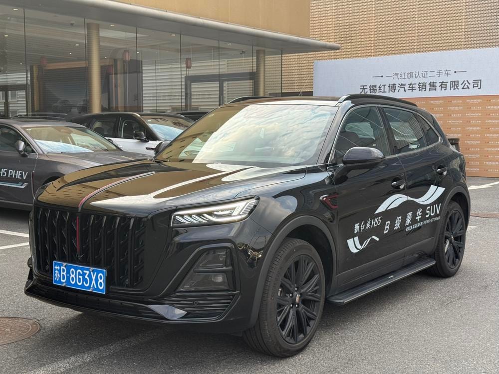 Hongqi HS5 2025 — фото автомобиля
