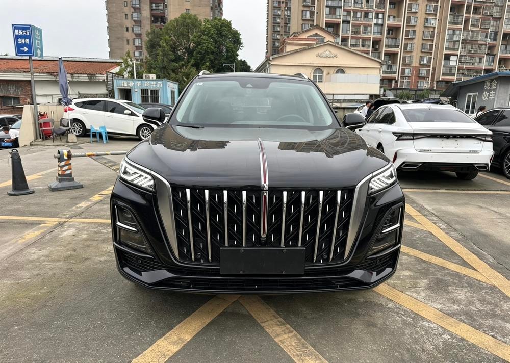 Hongqi HS5 2023 — фото автомобиля 1