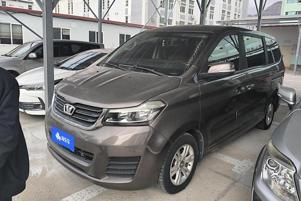 Huasong 7 2015 — фото автомобиля 1