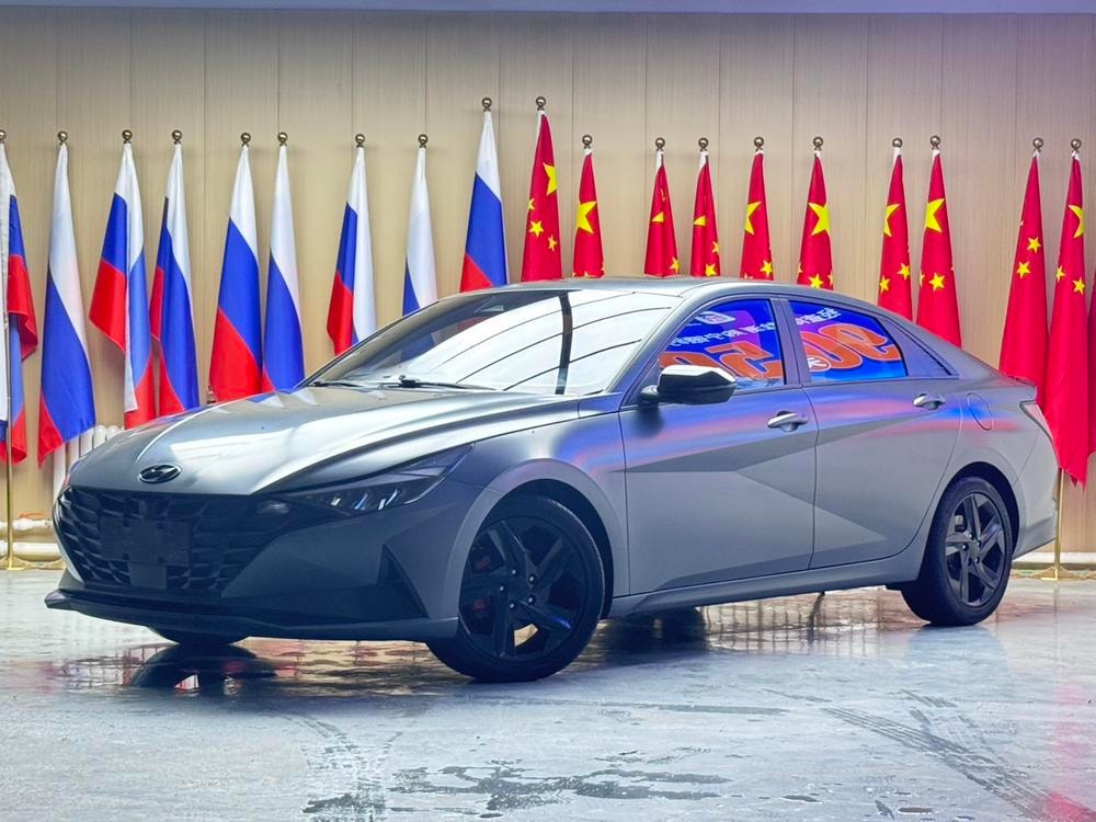 Hyundai Elantra 2021 — фото автомобиля 1