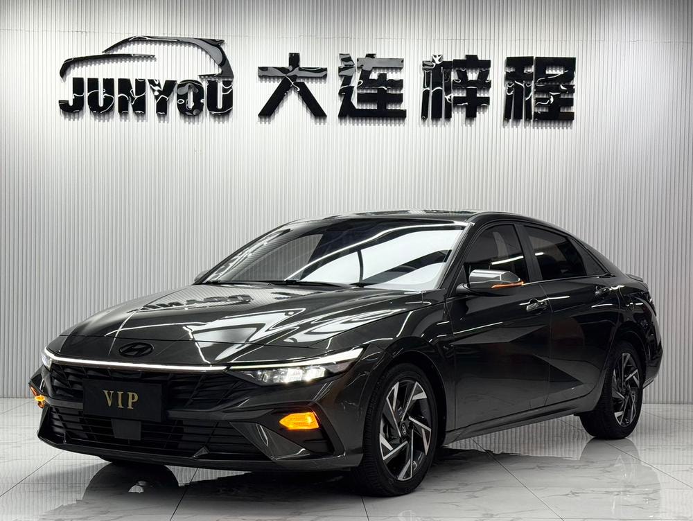 Hyundai Elantra 2023 — фото автомобиля