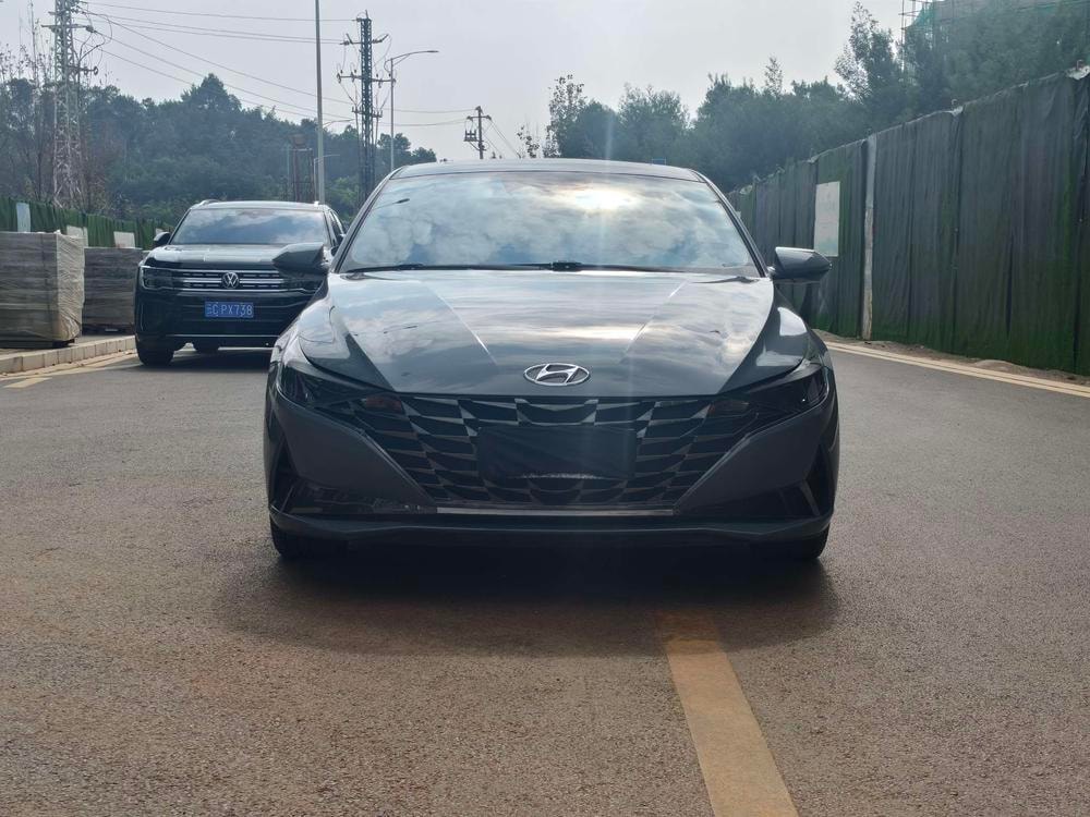 Hyundai Elantra 2021 — фото автомобиля