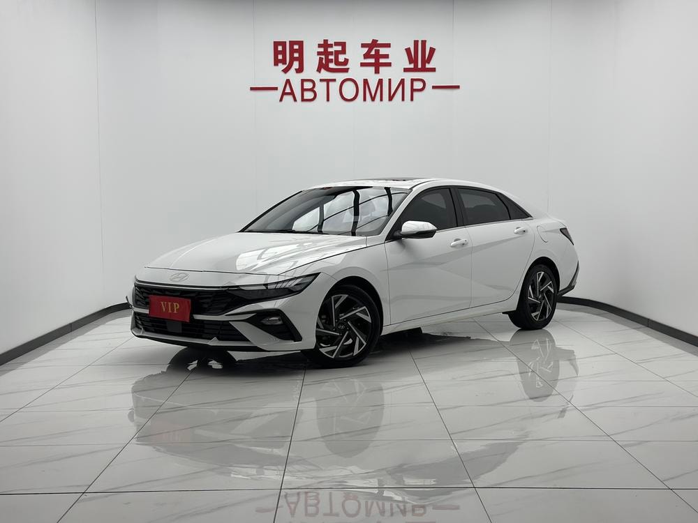 Hyundai Elantra 2023 — фото автомобиля