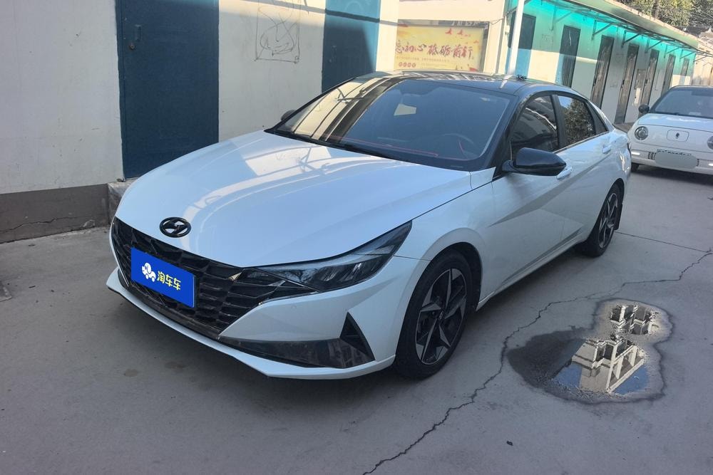 Hyundai Elantra 2021 — фото автомобиля
