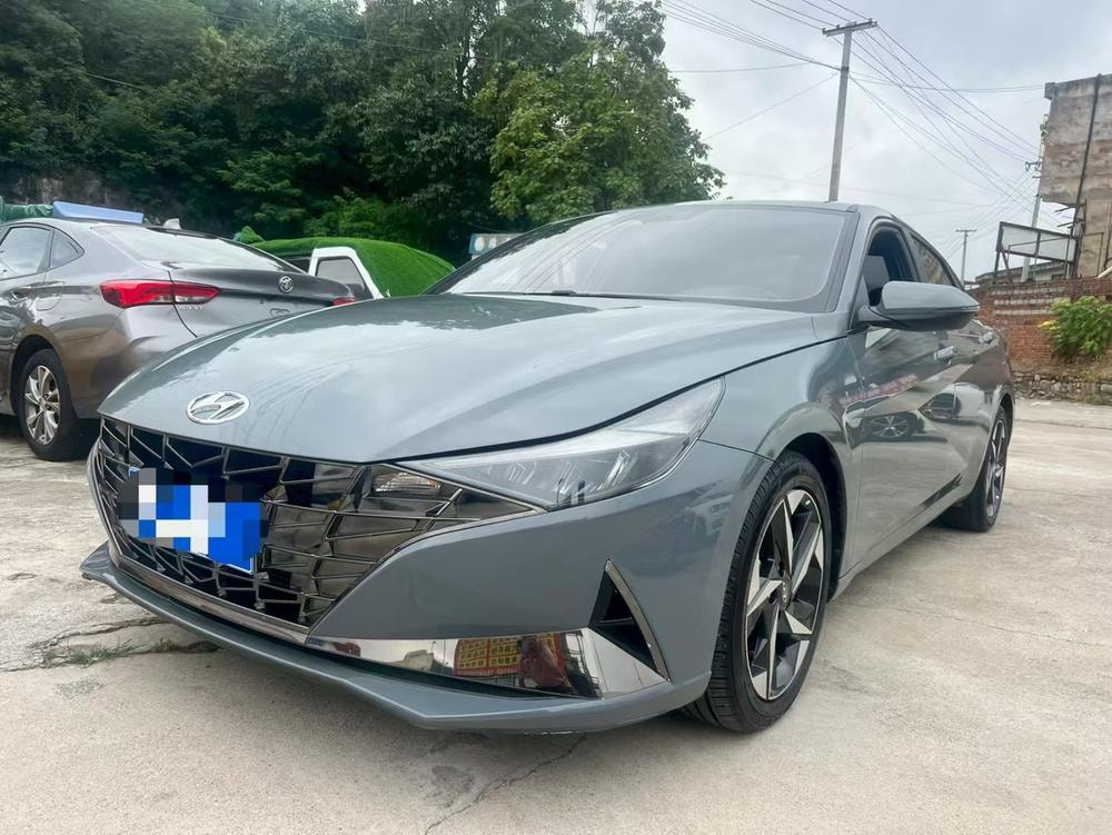 Hyundai Elantra 2021 — фото автомобиля