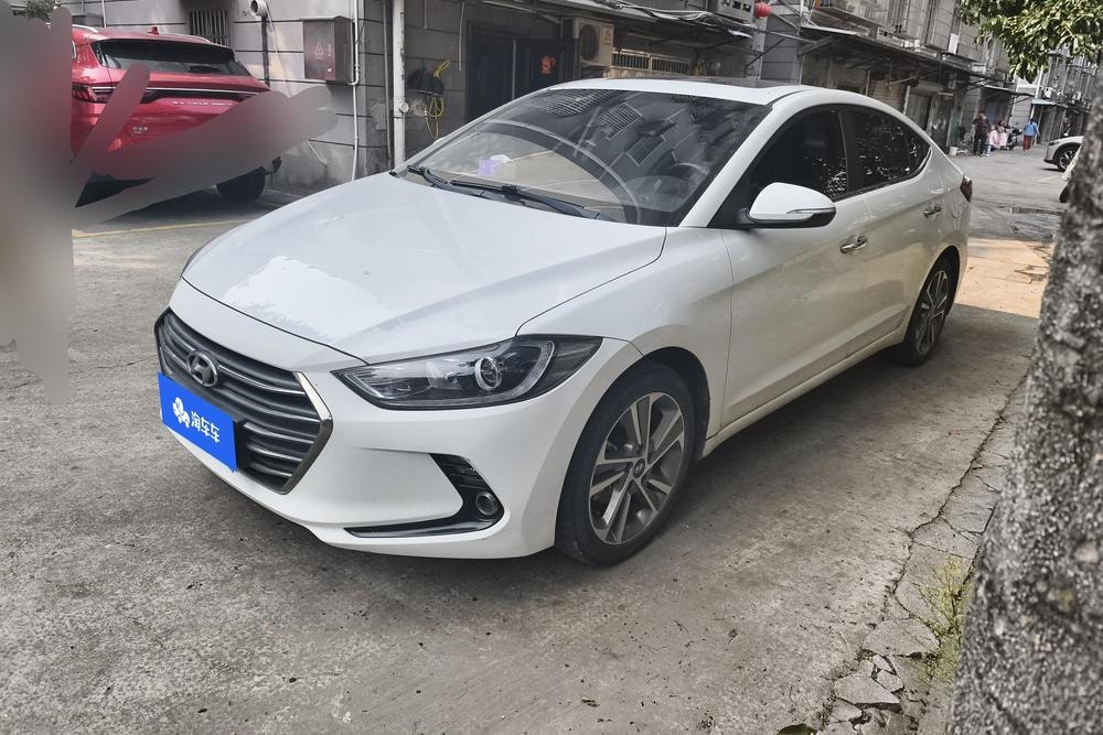 Hyundai Elantra Lingdong 2016 — фото автомобиля 1