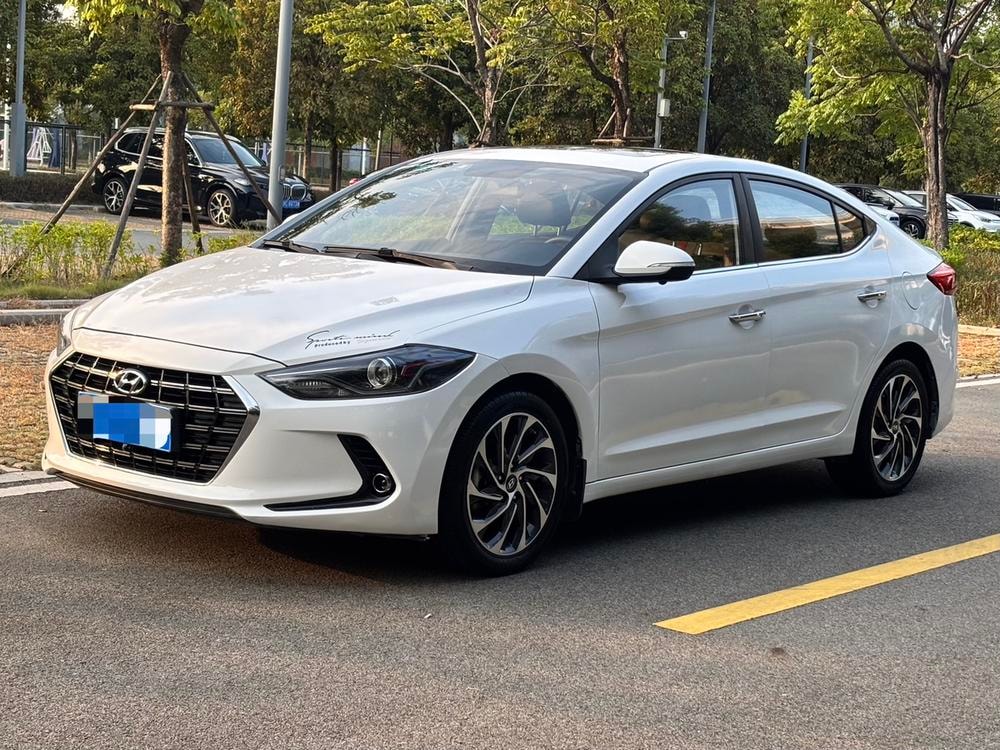 Hyundai Elantra Lingdong 2019 — фото автомобиля