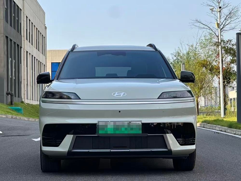 Hyundai EO Yiou 2025 — фото автомобиля