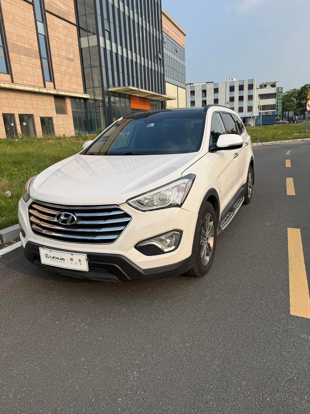 Hyundai Grand Santa Fe 2013 — фото автомобиля