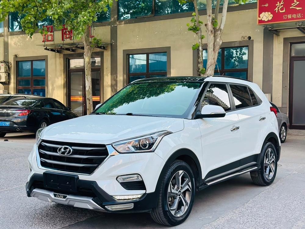 Hyundai ix25 2017 — фото автомобиля