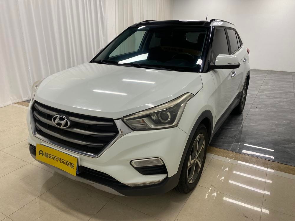 Hyundai ix25 2017 — фото автомобиля