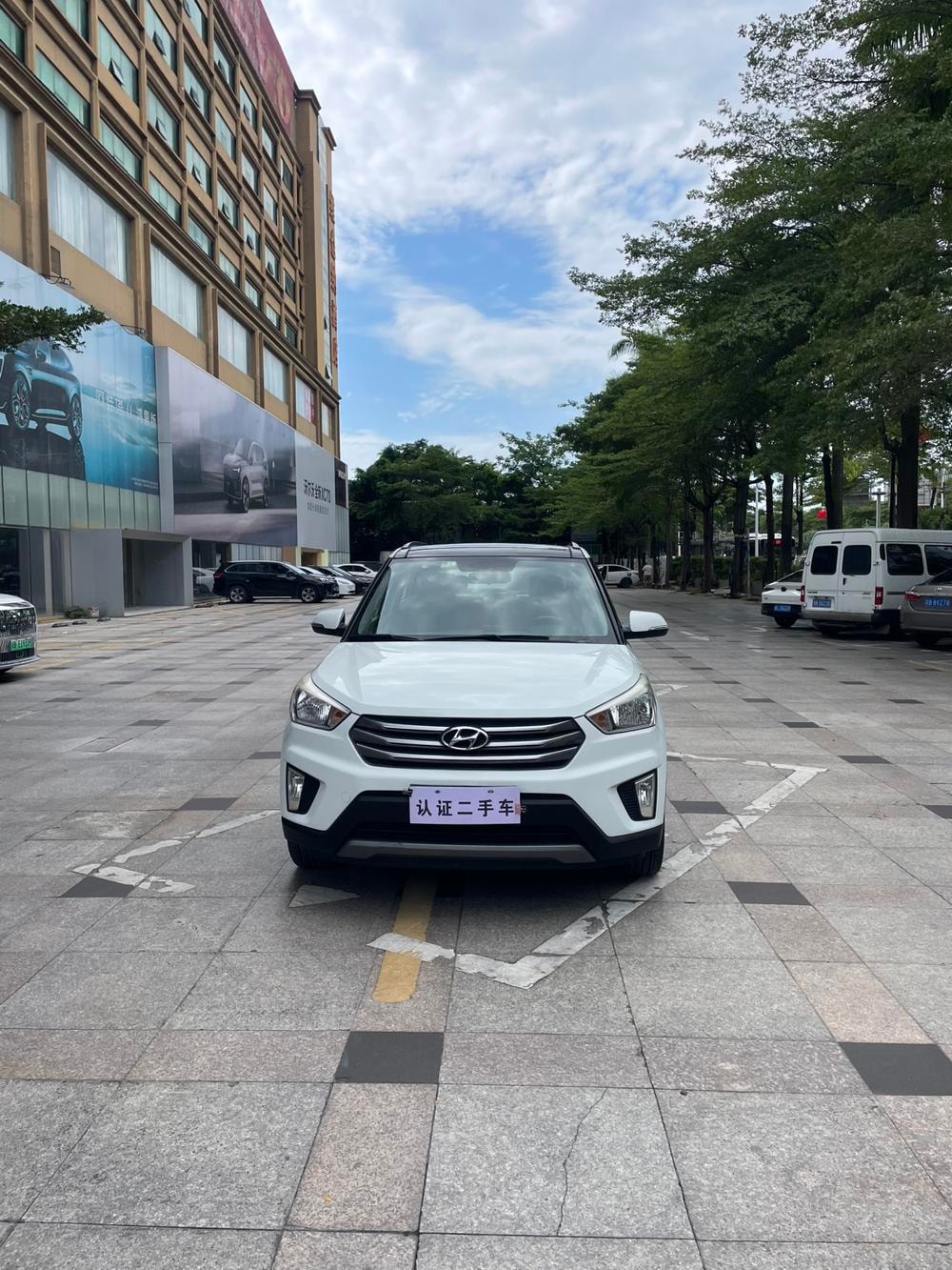 Hyundai ix25 2015 — фото автомобиля