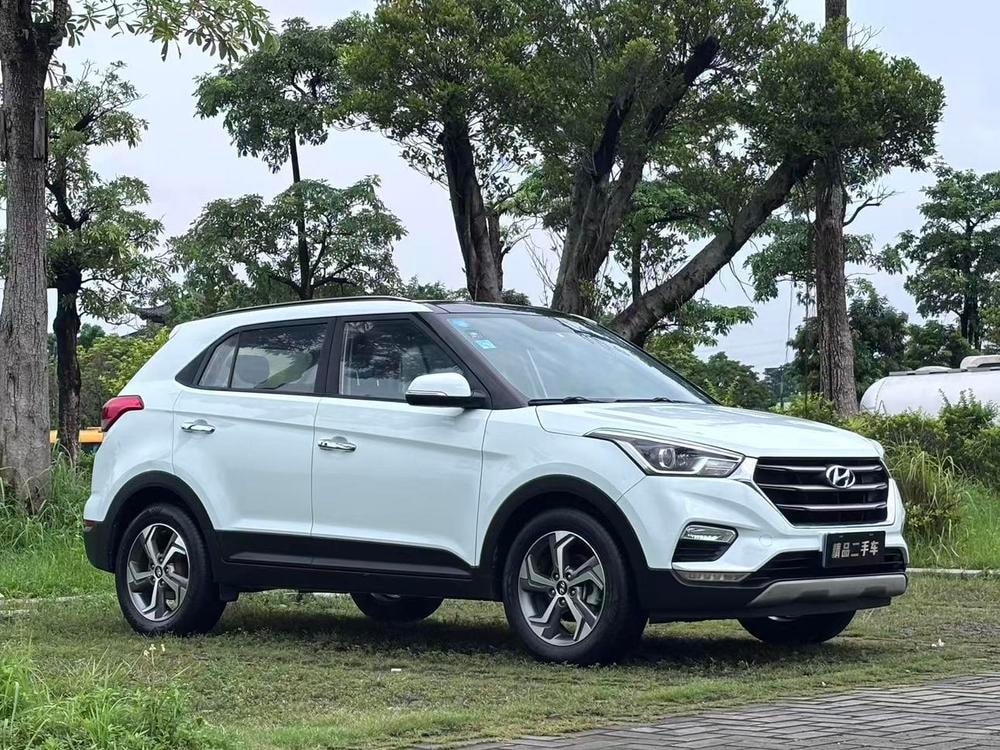 Hyundai ix25 2019 — фото автомобиля