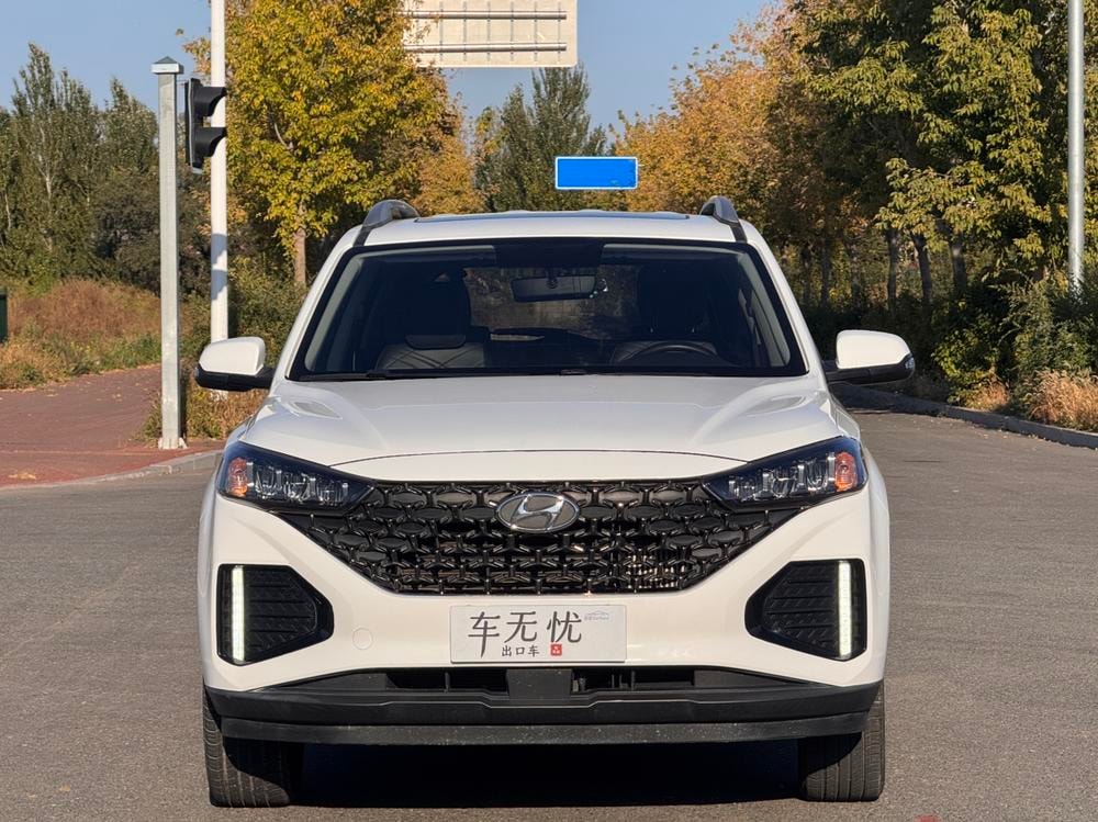 Hyundai ix35 2021 — фото автомобиля 1