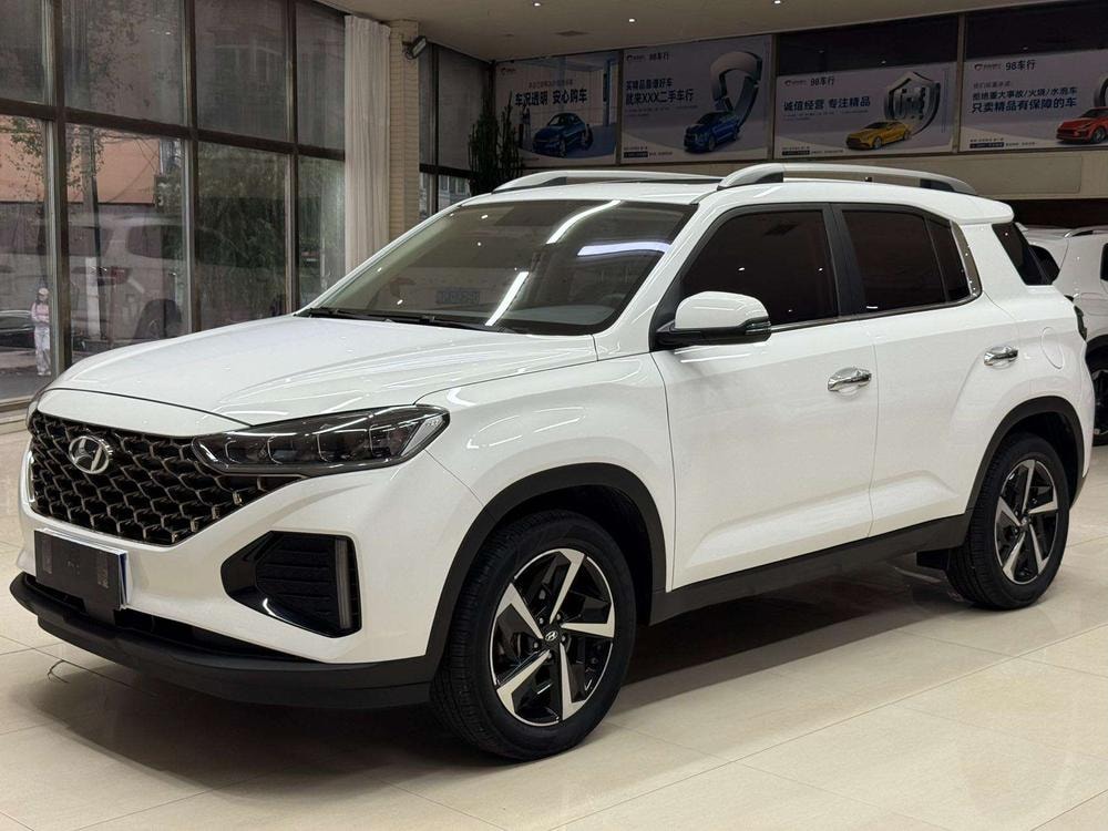 Hyundai ix35 2021 — фото автомобиля 1