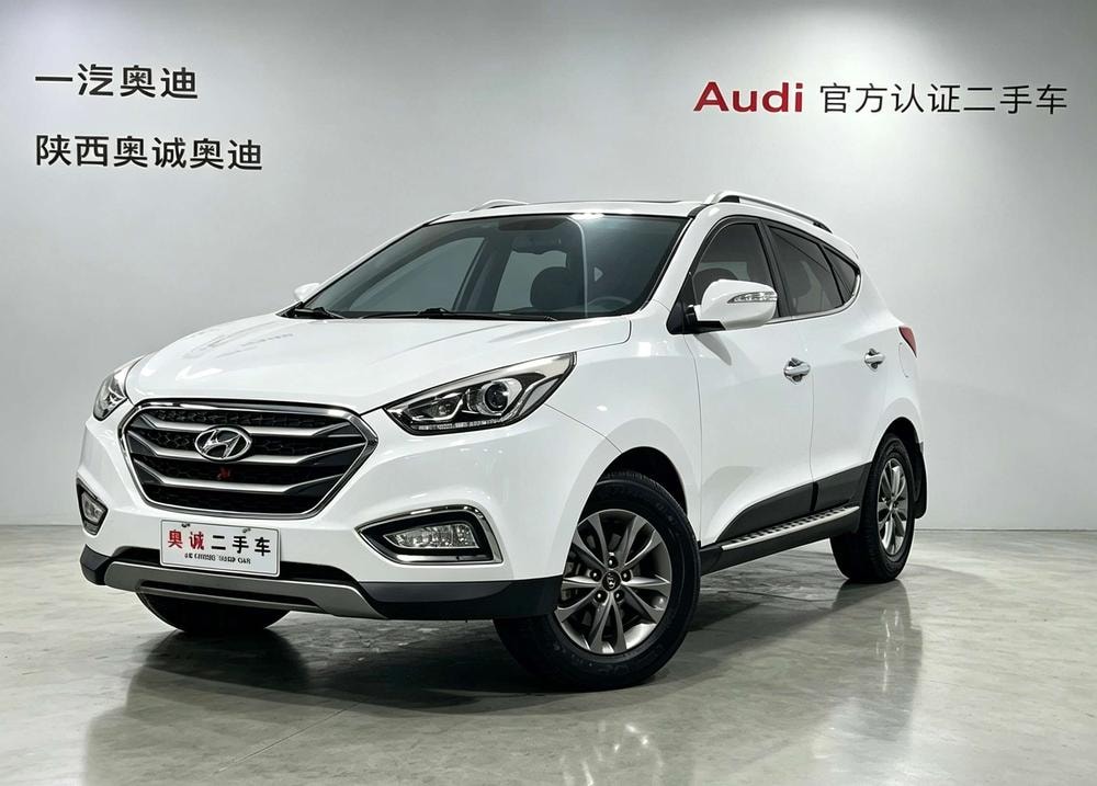 Hyundai ix35 2015 — фото автомобиля