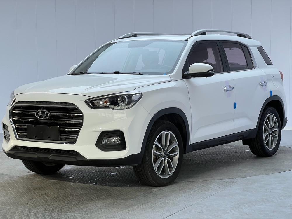 Hyundai ix35 2018 — фото автомобиля