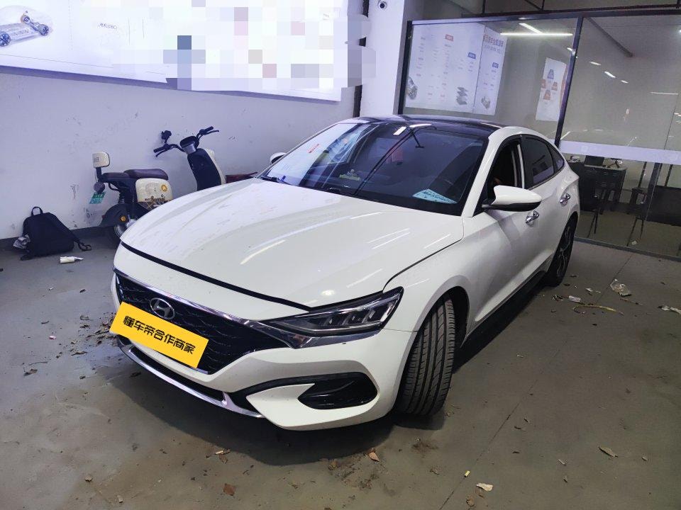 Hyundai Lafesta 2021 — фото автомобиля