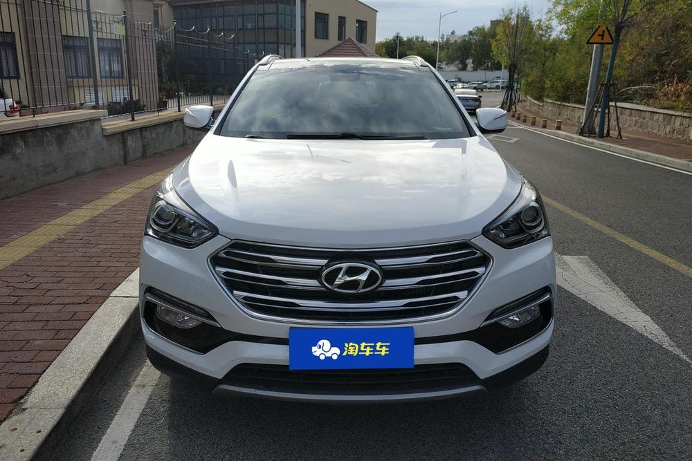 Hyundai Santa Fe 2017 — фото автомобиля