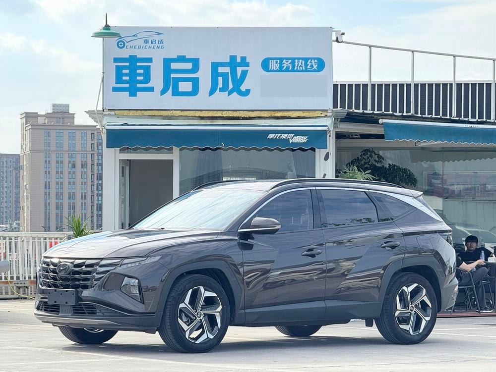 Hyundai Tucson 2022 — фото автомобиля 1