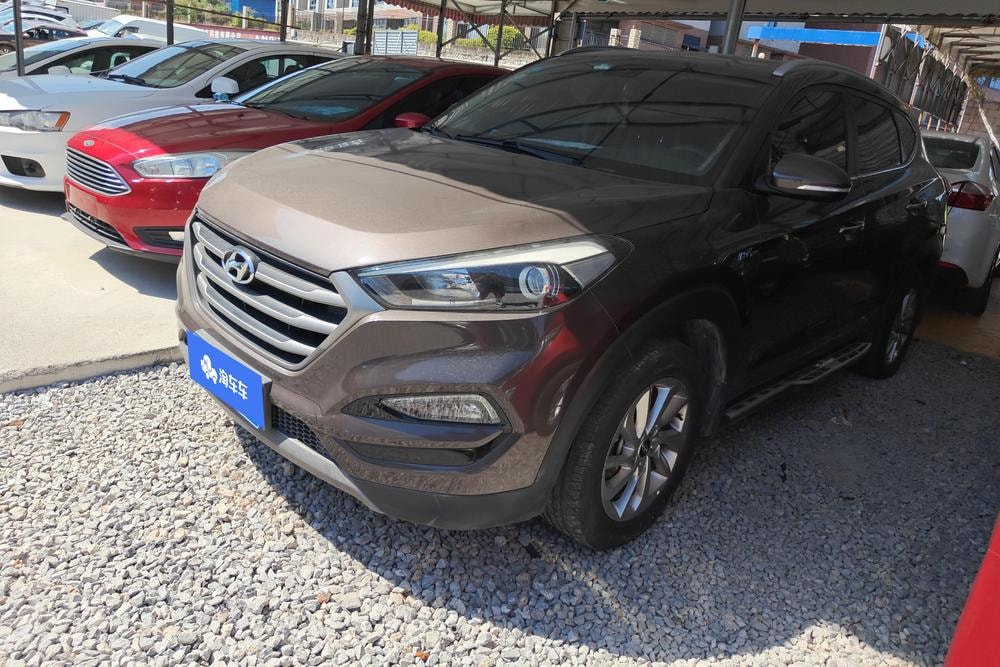 Hyundai Tucson 2015 — фото автомобиля