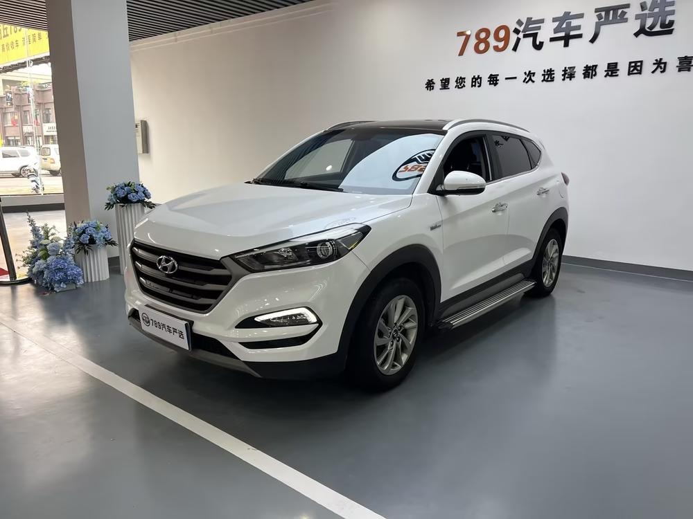 Hyundai Tucson 2018 — фото автомобиля 1