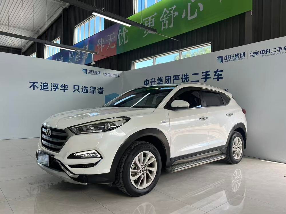 Hyundai Tucson 2015 — фото автомобиля