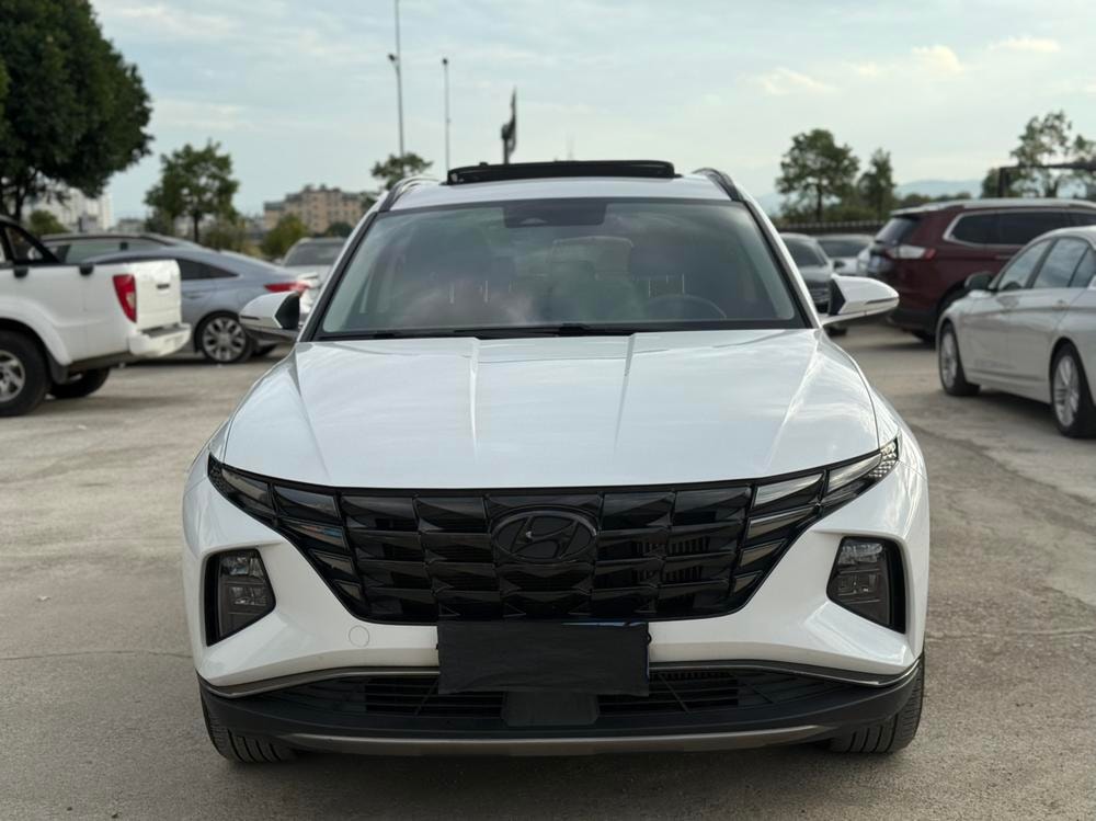 Hyundai Tucson 2022 — фото автомобиля