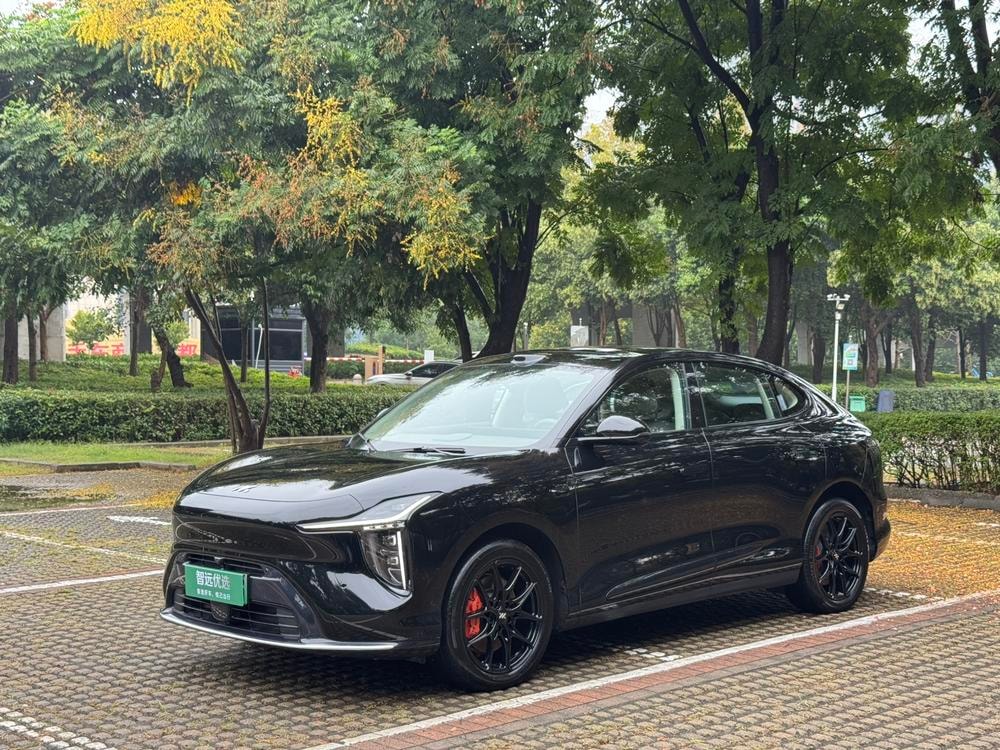 IM Motors IM LS6 2026 — фото автомобиля