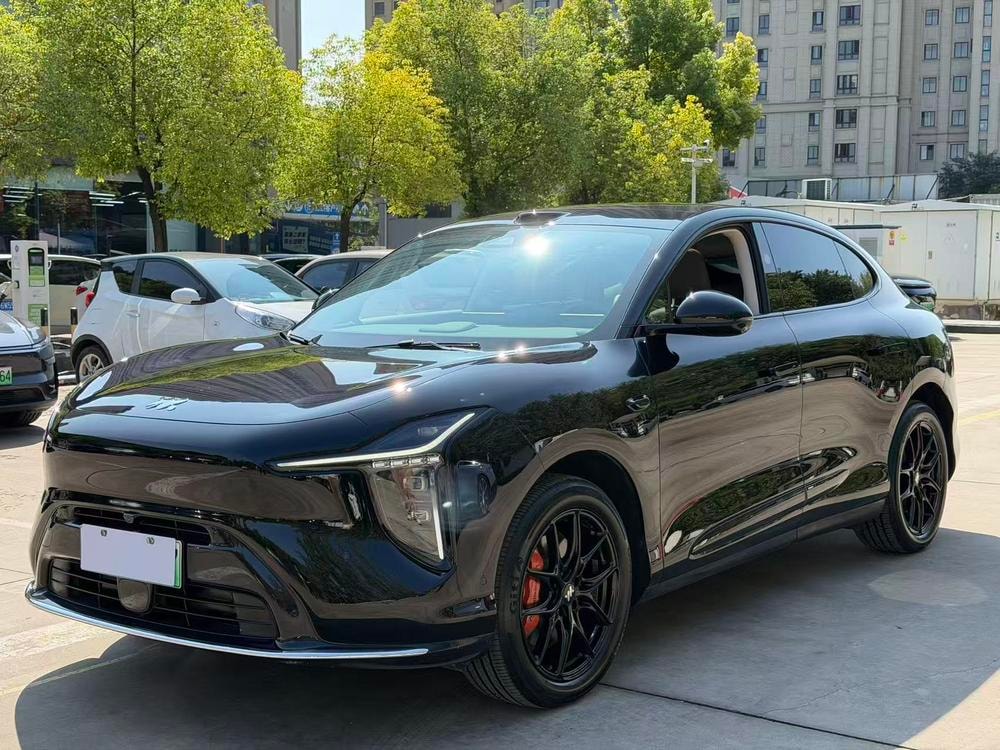 IM Motors IM LS6 2026 — фото автомобиля 1
