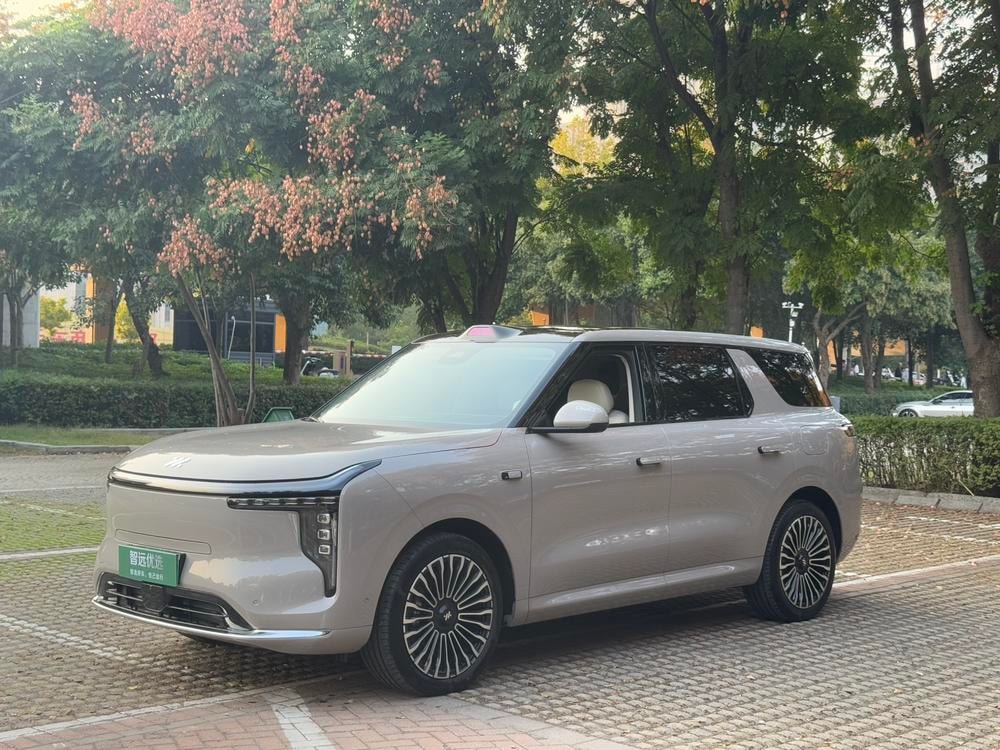 IM Motors IM LS8 2026 — фото автомобиля