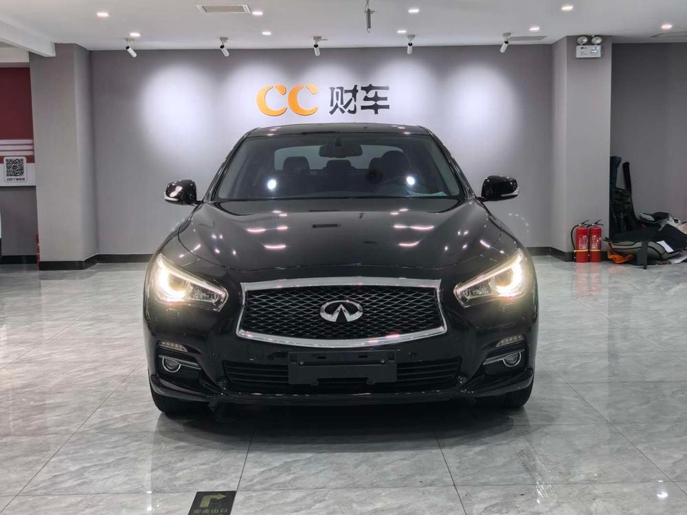 Infiniti Q50L 2015 — фото автомобиля