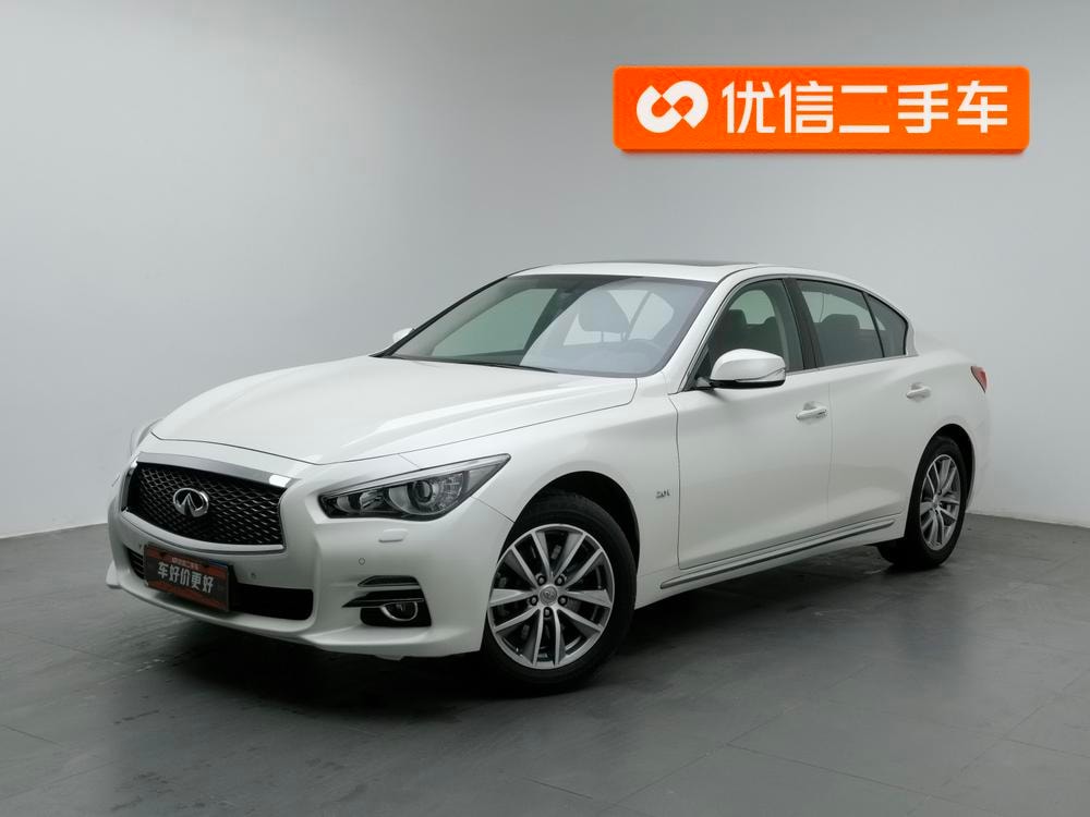 Infiniti Q50L 2016 — фото автомобиля