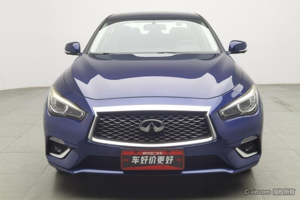Infiniti Q50L 2018 — фото автомобиля