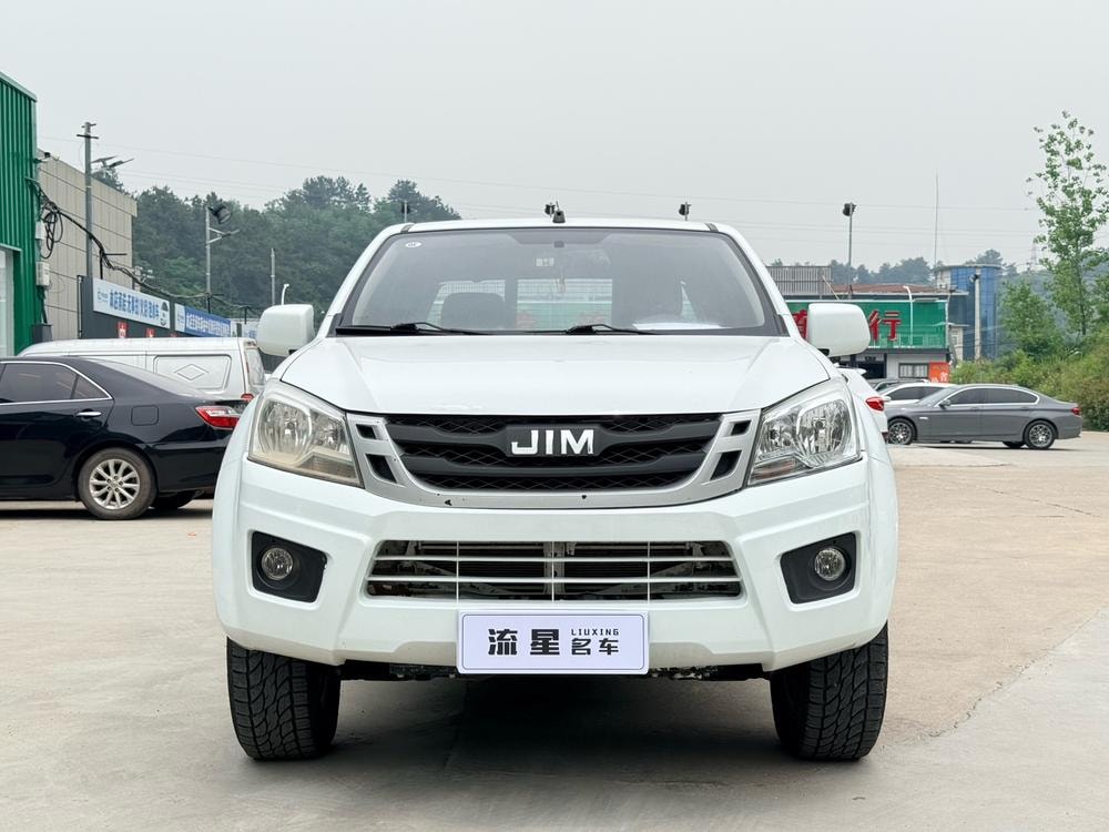 Isuzu RE-MAX Ruimai 2020 — фото автомобиля