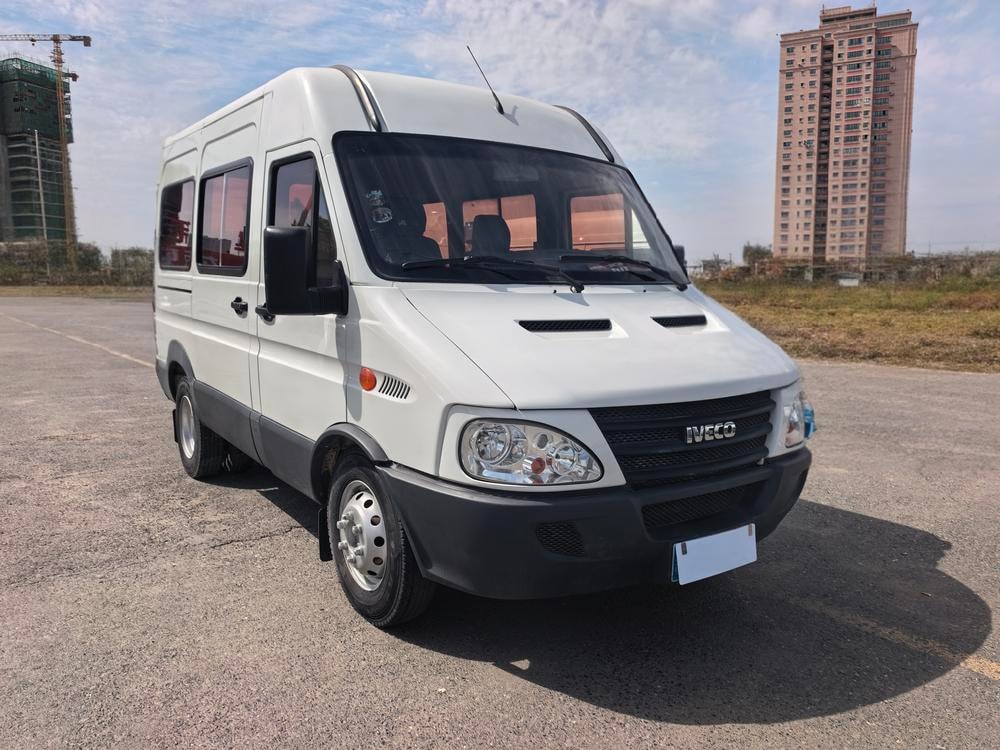 Iveco Baodi 2017 — фото автомобиля