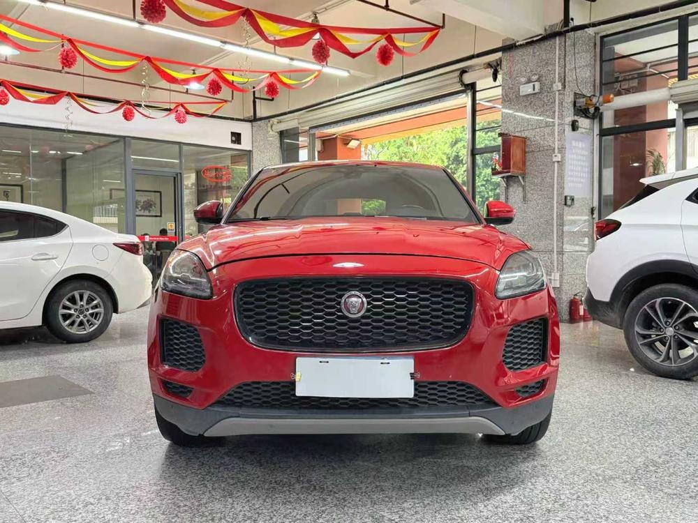 Jaguar E-PACE 2018 — фото автомобиля