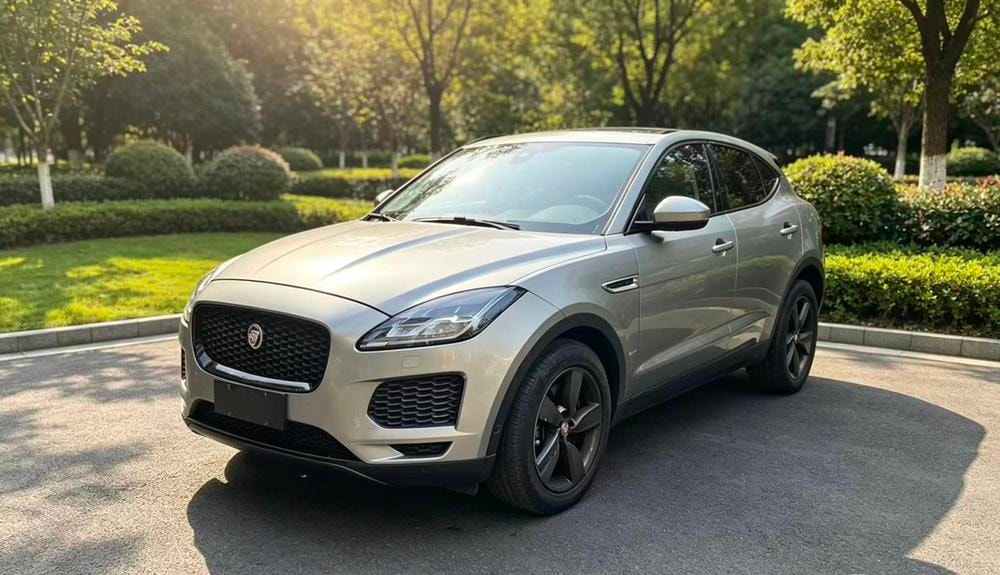 Jaguar E-PACE 2018 — фото автомобиля
