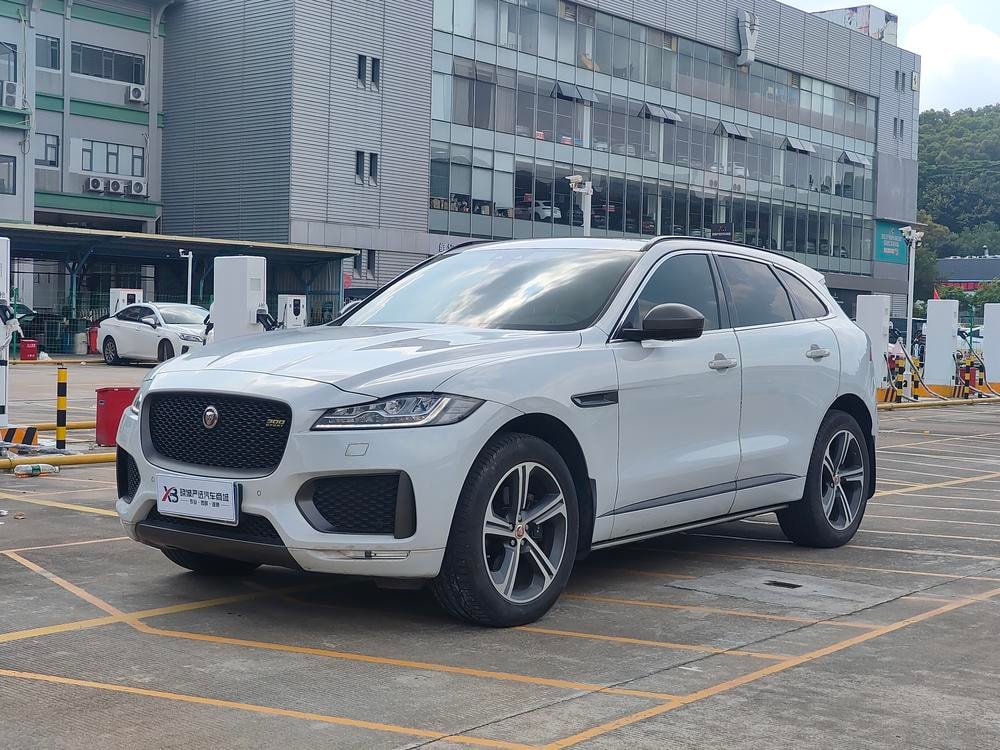 Jaguar F-PACE 2020 — фото автомобиля