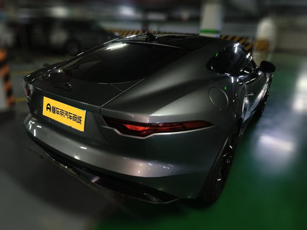 Jaguar F-TYPE 2024 — фото автомобиля