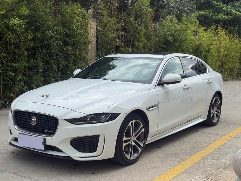 Jaguar XEL 2020 — фото автомобиля 1