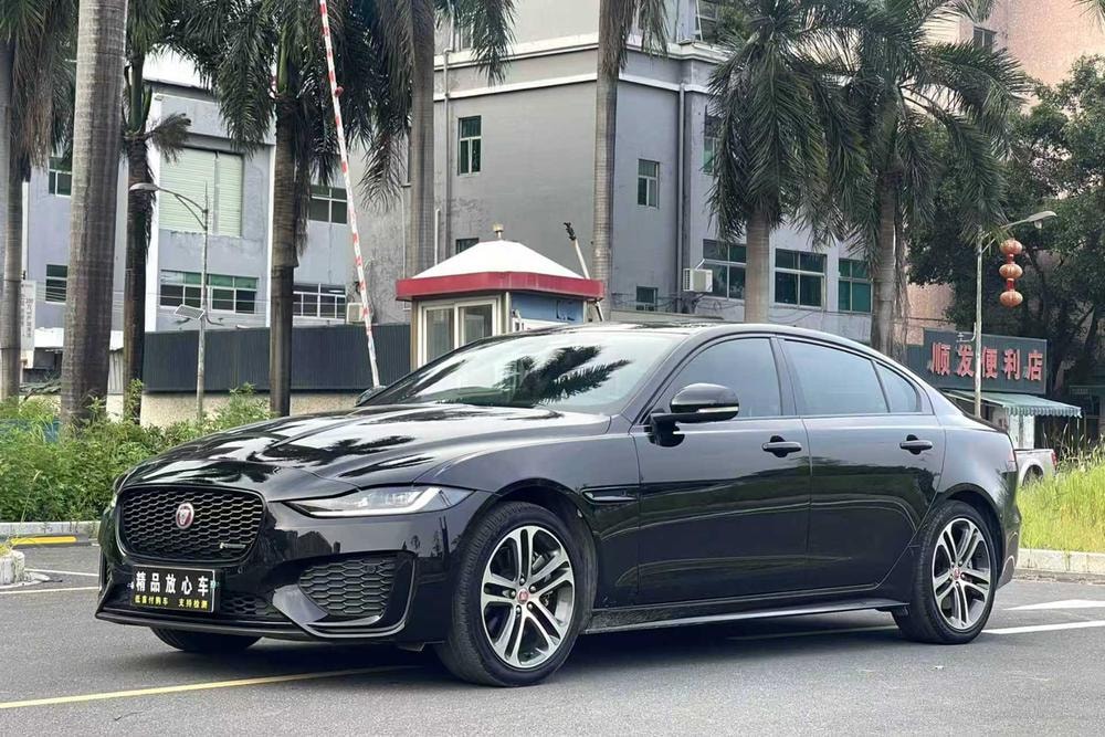 Jaguar XEL 2023 — фото автомобиля
