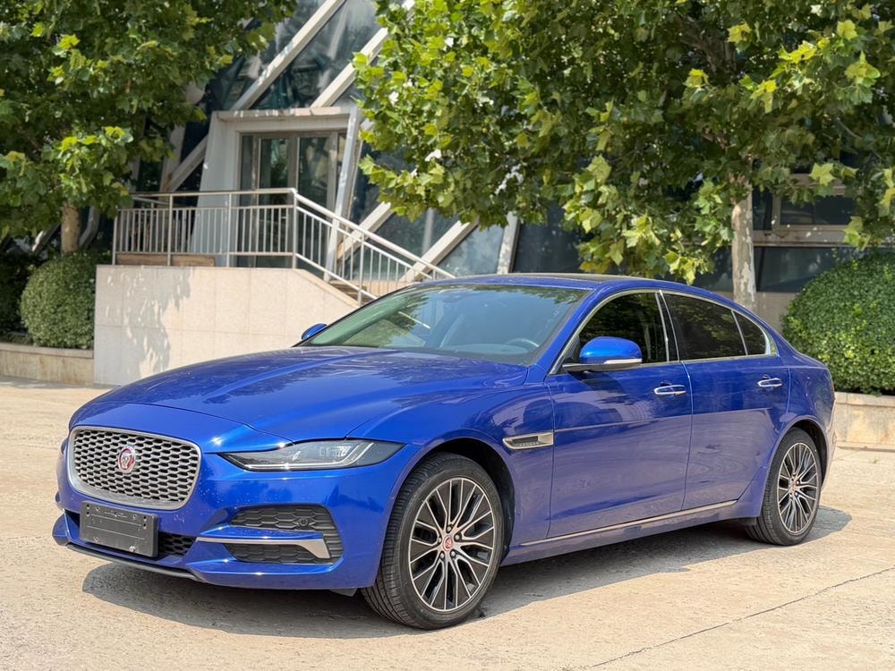 Jaguar XEL 2020 — фото автомобиля
